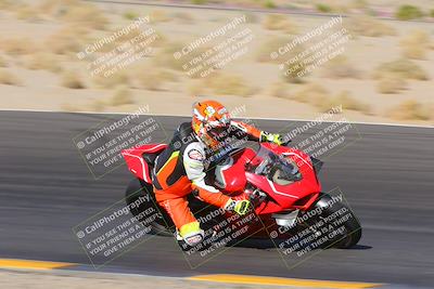 media/Nov-28-2022-Moto Forza (Mon) [[c5a51e62ca]]/A Group/Session 2 (Turn 12 Inside)/